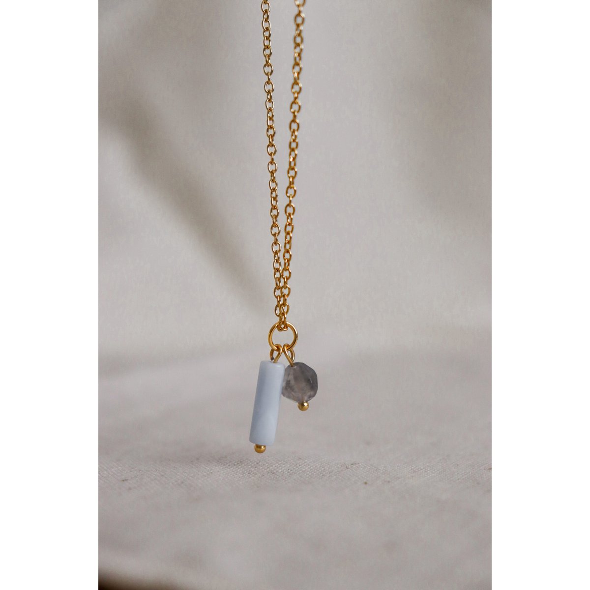 Aquamarin- und Achat-Halskette – Gold