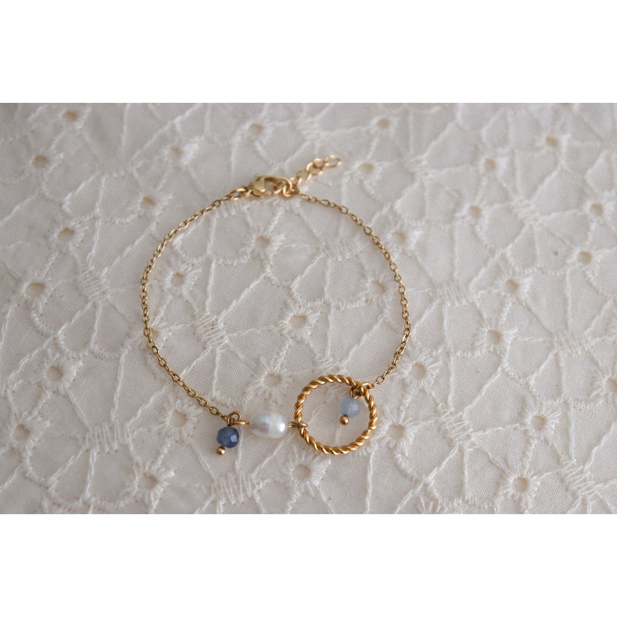 Aquamarin-, Saphir- und Perlenarmband – Gold