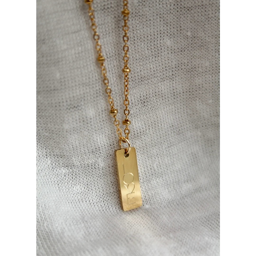 Halskette LOVE Gravurplatte - Gold