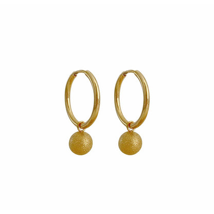 Mattierte Kugelohrringe – Gold
