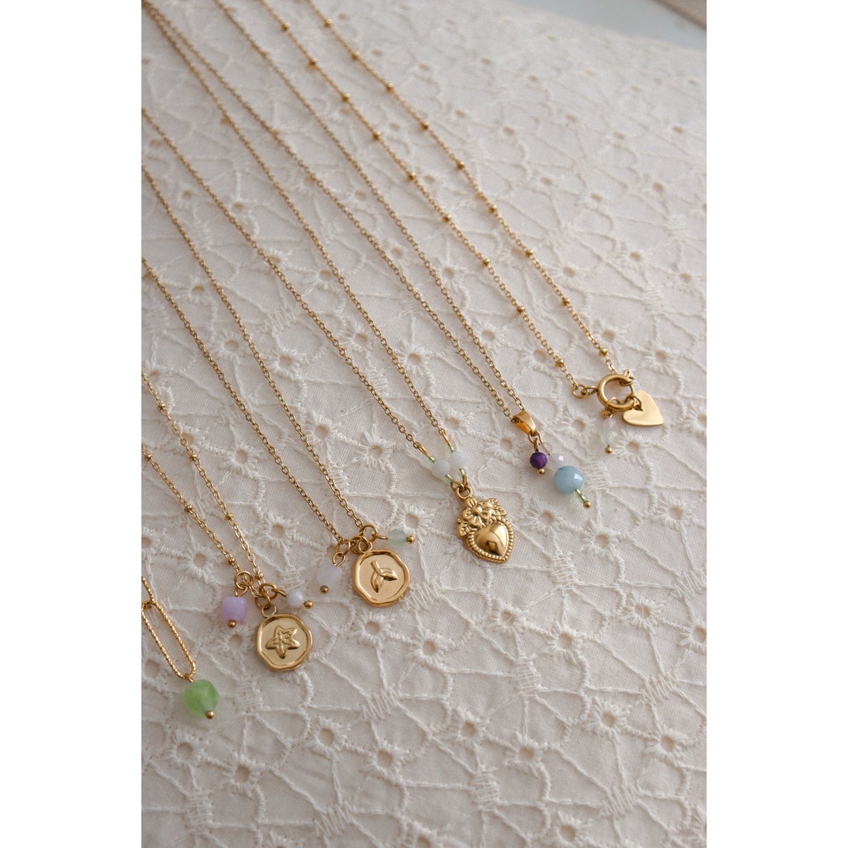 Halskette Mondstein, Chalcedon und Seestern – Gold