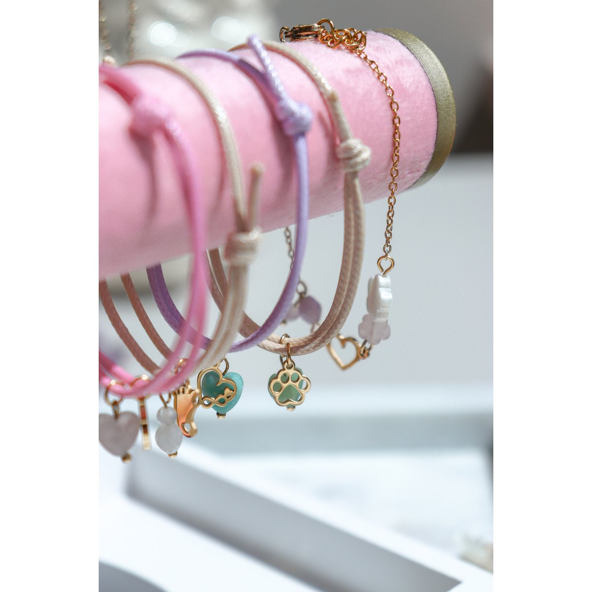 Wachskordel-Armband Amazonit & Unendlichkeitsherz – Gold