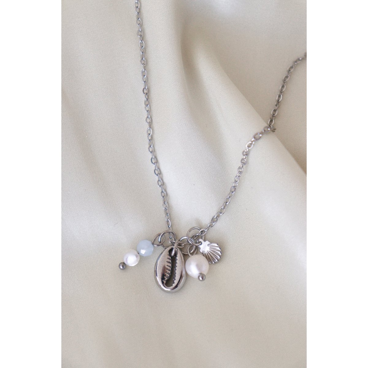 Muschelkette Aquamarin und Perle – Silber